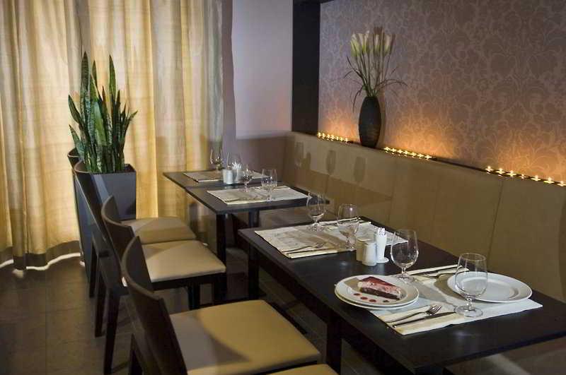 Charm Hotel Budapest - Formerly Boutique Hotel Budapest Restoran gambar